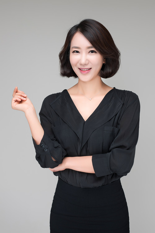 海北千佼填 国际高级纹绣师